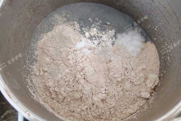 钢纤维浇注料生产工艺