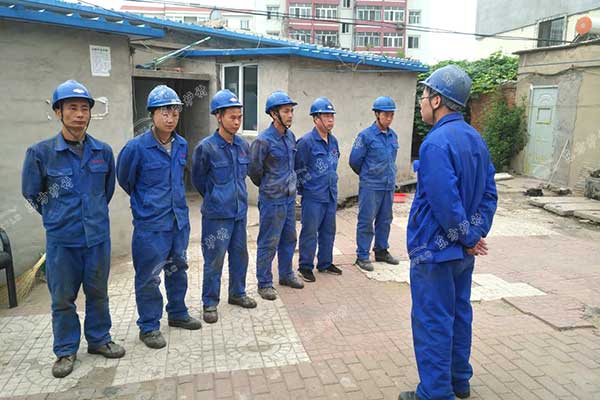 东方炉衬施工团队