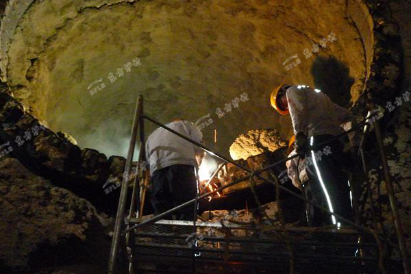 东方炉衬刚玉耐磨浇注料理化指标介绍