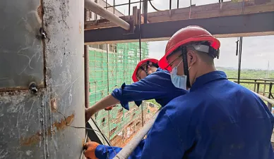 采用低水泥浇注料整体浇筑的原因解析