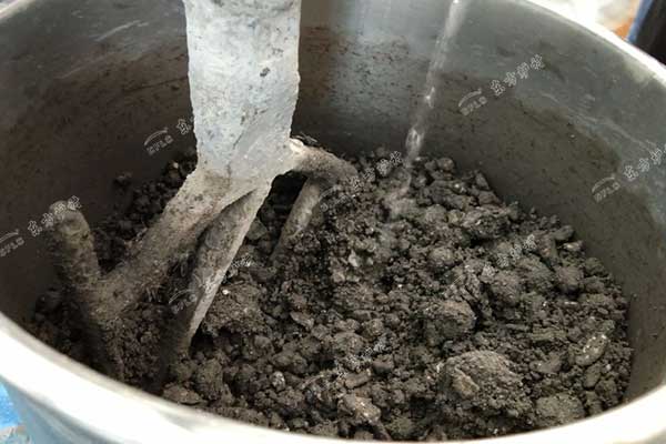 浇注料加水量