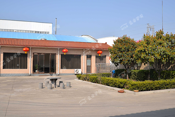 购买河南耐高温浇注料选择哪个厂家比较好