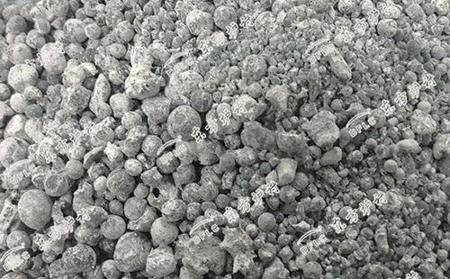 耐火浇注料中铝微粉、铝酸钙水泥、水的用量