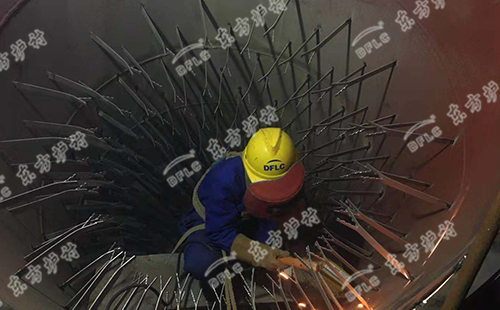 什么是耐火浇注料的抗热震性？